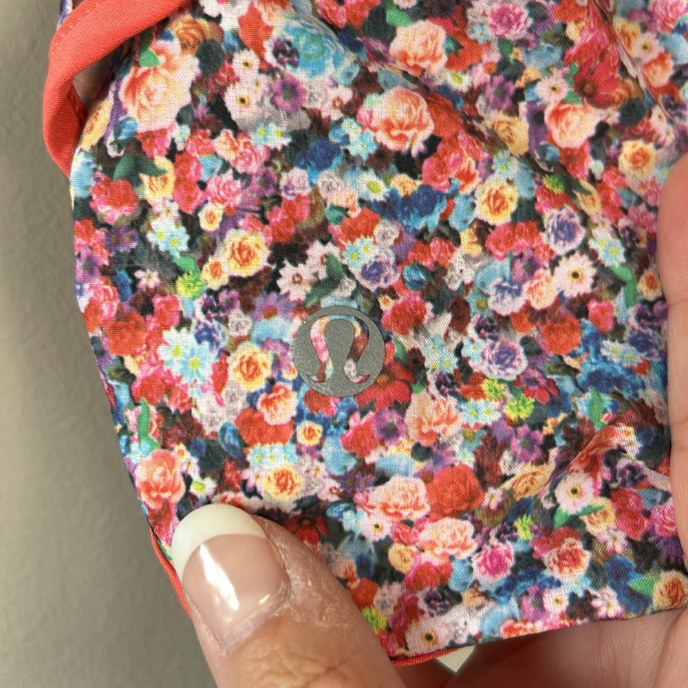 Lululemon Speed Short 2.5” Size 6 Prism‎ Petal Multi/Aromic Red (Coral) - Picture 5 of 10